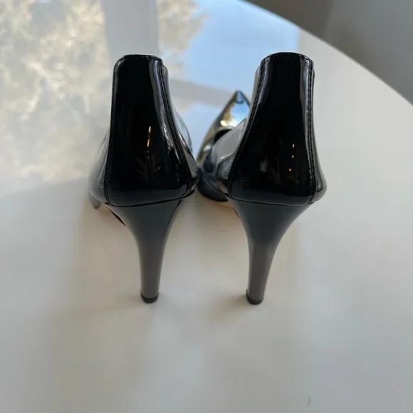 Good American Cinder-f*cking-rella Pump Light Smoke - 6 - Picture 10 of 10